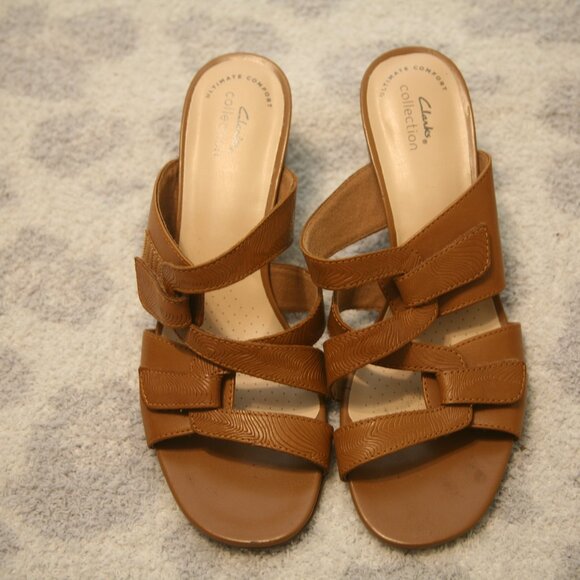 Clark's Collection Women's Ultimate Comfort Heeled Sandals, Size 9.5, Brown - Picture 1 of 3